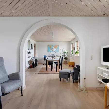 Semesterbostad 5 Bedroom Gorgeous In
