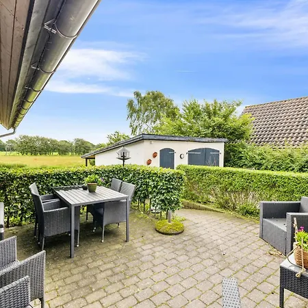 Semesterbostad 5 Bedroom Gorgeous In